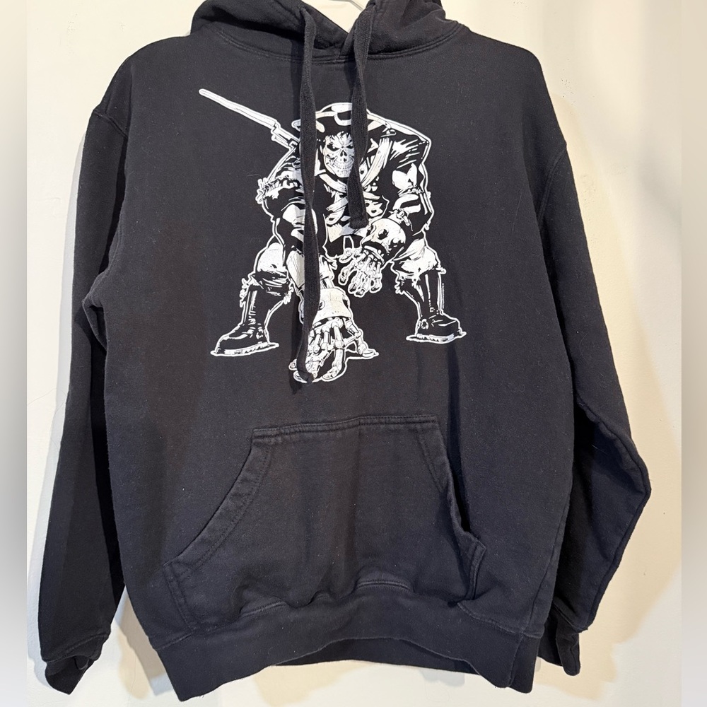 Men’s New England Patriots Hoodie - Size Medium
